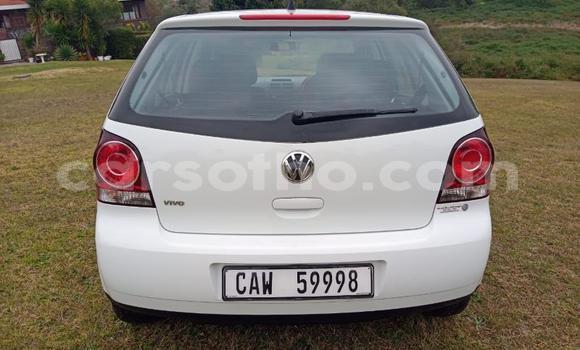Sayi Na hannu Volkswagen Polo White Mota in Maseru a Maseru Sayi Na hannu Volkswagen Polo White Mota in Maseru a Maseru