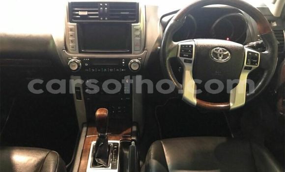 Acheter Occasion Voiture Toyota Land Cruiser Prado Blanc à Import - Dubai, Maseru Acheter Occasion Voiture Toyota Land Cruiser Prado Blanc à Import - Dubai, Maseru