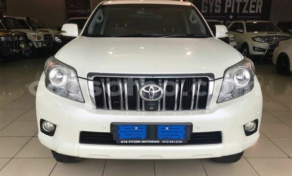 Acheter Occasion Voiture Toyota Land Cruiser Prado Blanc à Import - Dubai, Maseru Acheter Occasion Voiture Toyota Land Cruiser Prado Blanc à Import - Dubai, Maseru