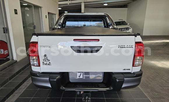 Buy Used Toyota Hilux White Car in Maseru in Maseru Buy Used Toyota Hilux White Car in Maseru in Maseru