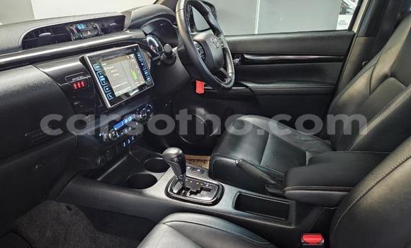 Buy Used Toyota Hilux White Car in Maseru in Maseru Buy Used Toyota Hilux White Car in Maseru in Maseru
