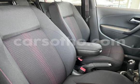 اشتري مستعمل Volkswagen Polo White سيارة في Maseru في Maseru اشتري مستعمل Volkswagen Polo White سيارة في Maseru في Maseru