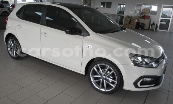 اشتري مستعمل Volkswagen Polo White سيارة في Maseru في Maseru اشتري مستعمل Volkswagen Polo White سيارة في Maseru في Maseru