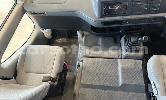 اشتري مستعمل Toyota Coaster White سيارة في Maseru في Maseru اشتري مستعمل Toyota Coaster White سيارة في Maseru في Maseru
