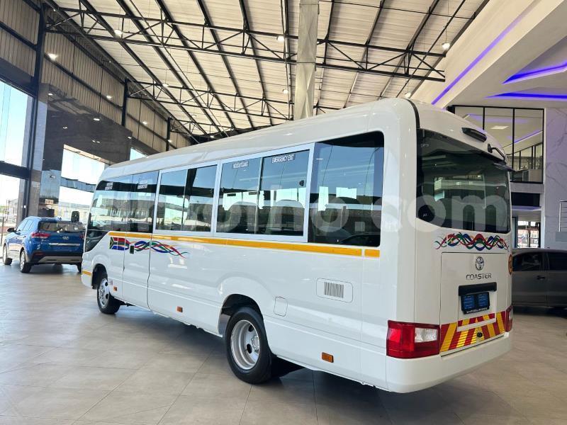 Big with watermark toyota coaster maseru maseru 28798