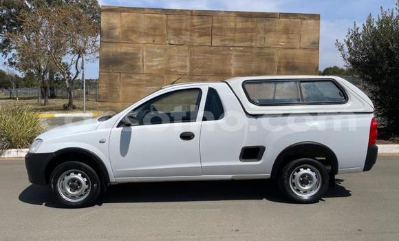 Sayi Na hannu Opel Corsa White Mota in Maseru a Maseru Sayi Na hannu Opel Corsa White Mota in Maseru a Maseru