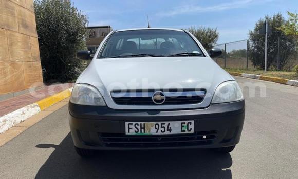 Sayi Na hannu Opel Corsa White Mota in Maseru a Maseru Sayi Na hannu Opel Corsa White Mota in Maseru a Maseru