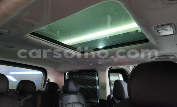 Sayi Na hannu Hyundai Stellar White Mota in Maseru a Maseru Sayi Na hannu Hyundai Stellar White Mota in Maseru a Maseru