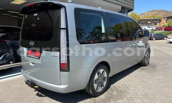 Sayi Na hannu Hyundai Starex Silver Mota in Maseru a Maseru Sayi Na hannu Hyundai Starex Silver Mota in Maseru a Maseru