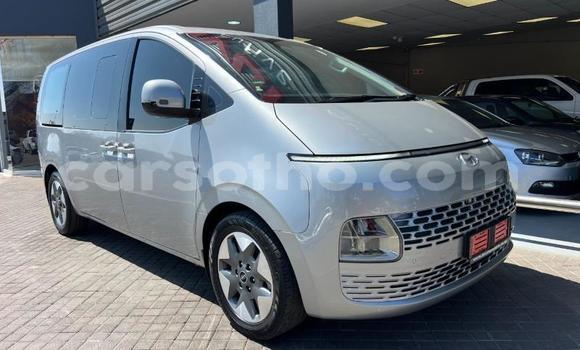 Sayi Na hannu Hyundai Starex Silver Mota in Maseru a Maseru Sayi Na hannu Hyundai Starex Silver Mota in Maseru a Maseru