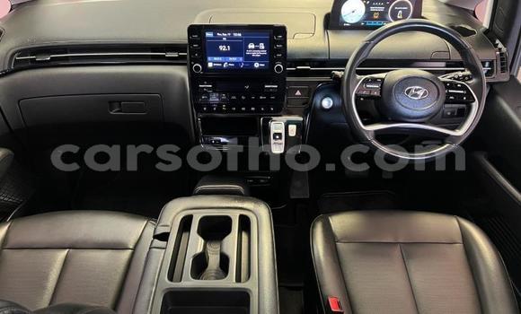 Sayi Na hannu Hyundai Starex Silver Mota in Maseru a Maseru Sayi Na hannu Hyundai Starex Silver Mota in Maseru a Maseru