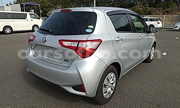 Sayi Na hannu Toyota Vitz Silver Mota in Maseru a Maseru Sayi Na hannu Toyota Vitz Silver Mota in Maseru a Maseru