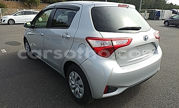 Sayi Na hannu Toyota Vitz Silver Mota in Maseru a Maseru Sayi Na hannu Toyota Vitz Silver Mota in Maseru a Maseru