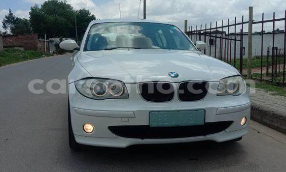 Sayi Na hannu Toyota Avanza White Mota in Maputsoe a Leribe Sayi Na hannu Toyota Avanza White Mota in Maputsoe a Leribe