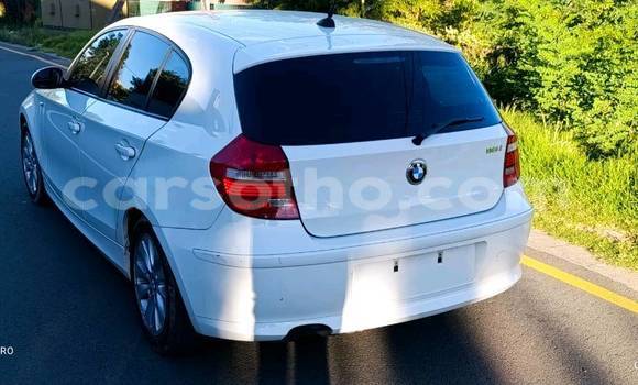 Buy Used BMW 1-Series White Car in Mafeteng in Mafeteng Buy Used BMW 1-Series White Car in Mafeteng in Mafeteng