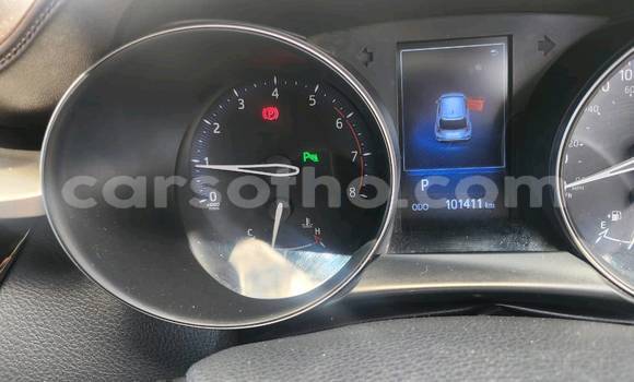 Buy Used Toyota C-HR White Car in Maputsoa in Leribe Buy Used Toyota C-HR White Car in Maputsoa in Leribe