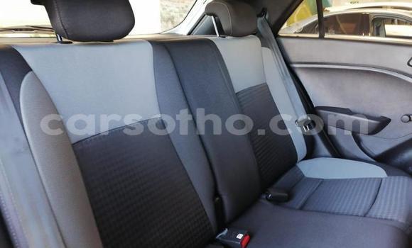 Buy Used Hyundai i20 White Car in Maputsoa in Leribe Buy Used Hyundai i20 White Car in Maputsoa in Leribe