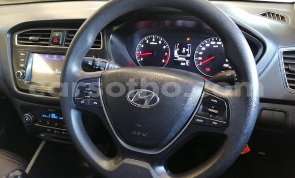 Buy Used Hyundai i20 White Car in Maputsoa in Leribe Buy Used Hyundai i20 White Car in Maputsoa in Leribe