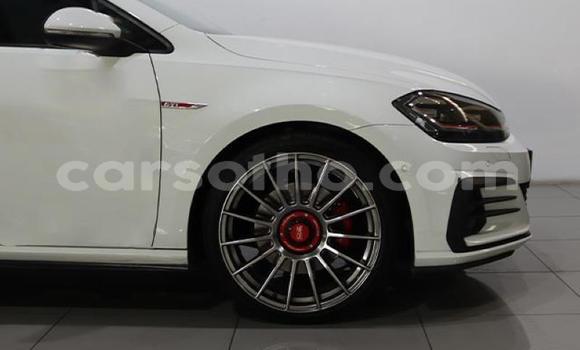 اشتري مستعمل Volkswagen Golf GTI White سيارة في Maseru في Maseru اشتري مستعمل Volkswagen Golf GTI White سيارة في Maseru في Maseru