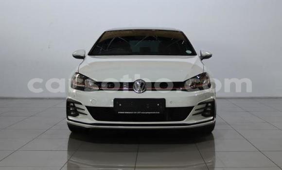 اشتري مستعمل Volkswagen Golf GTI White سيارة في Maseru في Maseru اشتري مستعمل Volkswagen Golf GTI White سيارة في Maseru في Maseru