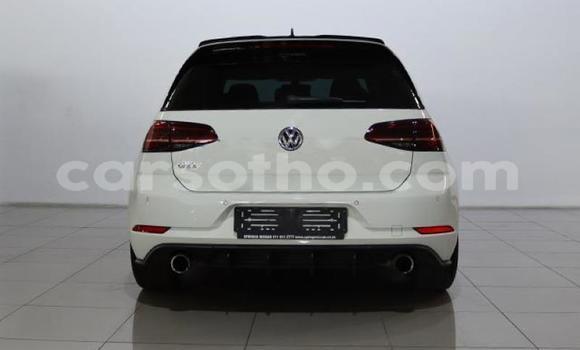 اشتري مستعمل Volkswagen Golf GTI White سيارة في Maseru في Maseru اشتري مستعمل Volkswagen Golf GTI White سيارة في Maseru في Maseru