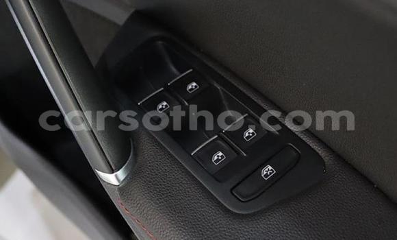 اشتري مستعمل Volkswagen Golf GTI White سيارة في Maseru في Maseru اشتري مستعمل Volkswagen Golf GTI White سيارة في Maseru في Maseru