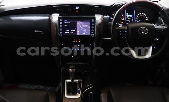 Acheter Occasion Voiture Toyota Fortuner Blanc à Maseru, Maseru Acheter Occasion Voiture Toyota Fortuner Blanc à Maseru, Maseru
