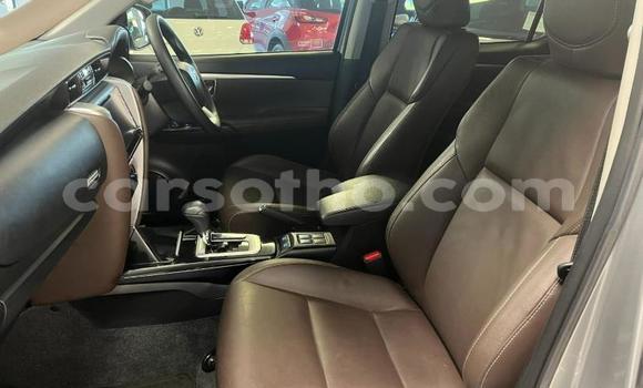 Acheter Occasion Voiture Toyota Fortuner Gris à Maseru, Maseru Acheter Occasion Voiture Toyota Fortuner Gris à Maseru, Maseru