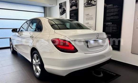Acheter Occasion Voiture Mercedes-Benz C–Class Blanc à Maseru, Maseru Acheter Occasion Voiture Mercedes-Benz C–Class Blanc à Maseru, Maseru
