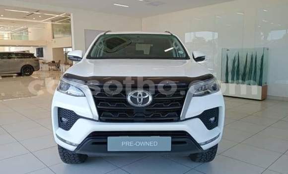 Acheter Occasion Voiture Toyota Fortuner Blanc à Maseru, Maseru