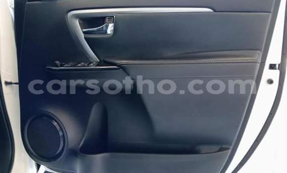 Acheter Occasion Voiture Toyota Fortuner Blanc à Maseru, Maseru Acheter Occasion Voiture Toyota Fortuner Blanc à Maseru, Maseru