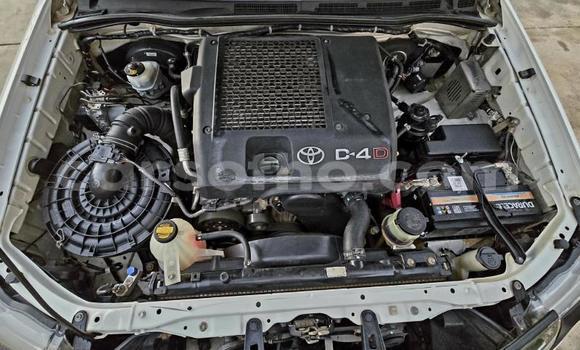 Acheter Occasion Voiture Toyota Hilux Blanc à Maseru, Maseru Acheter Occasion Voiture Toyota Hilux Blanc à Maseru, Maseru