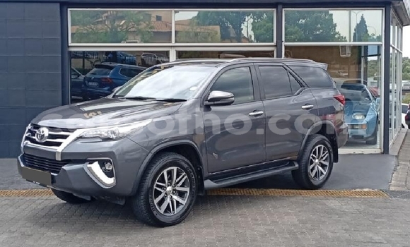 Acheter Occasion Voiture Toyota Fortuner Autre à Maseru, Maseru Acheter Occasion Voiture Toyota Fortuner Autre à Maseru, Maseru