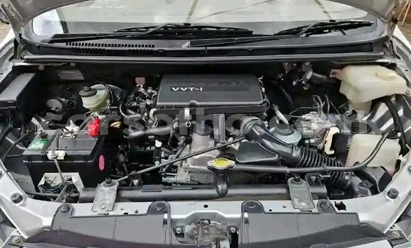 Sayi Na hannu Toyota Avanza Silver Mota in Maseru a Maseru Sayi Na hannu Toyota Avanza Silver Mota in Maseru a Maseru