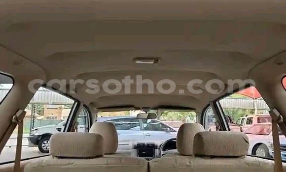 Sayi Na hannu Toyota Avanza Silver Mota in Maseru a Maseru Sayi Na hannu Toyota Avanza Silver Mota in Maseru a Maseru