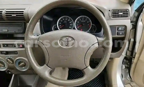 Sayi Na hannu Toyota Avanza Silver Mota in Maseru a Maseru Sayi Na hannu Toyota Avanza Silver Mota in Maseru a Maseru
