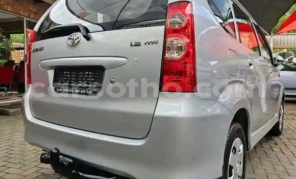 Sayi Na hannu Toyota Avanza Silver Mota in Maseru a Maseru Sayi Na hannu Toyota Avanza Silver Mota in Maseru a Maseru