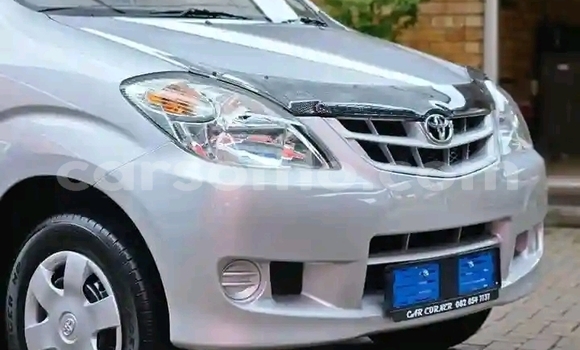 Sayi Na hannu Toyota Avanza Silver Mota in Maseru a Maseru Sayi Na hannu Toyota Avanza Silver Mota in Maseru a Maseru