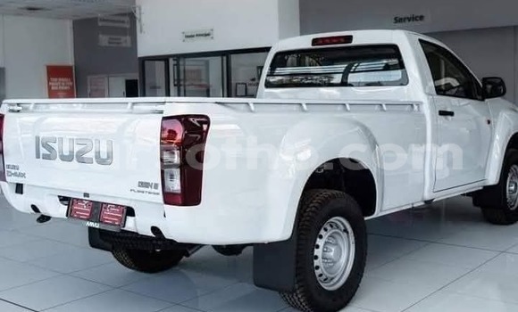 Buy Used Isuzu D–MAX White Car in Maputsoa in Leribe Buy Used Isuzu D–MAX White Car in Maputsoa in Leribe