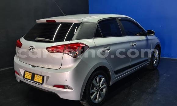 Sayi Na hannu Hyundai i20 Silver Mota in Maseru a Maseru Sayi Na hannu Hyundai i20 Silver Mota in Maseru a Maseru