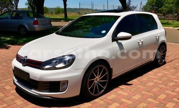 اشتري مستعمل Volkswagen Golf GTI White سيارة في Maseru في Maseru اشتري مستعمل Volkswagen Golf GTI White سيارة في Maseru في Maseru