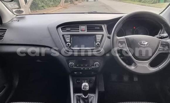 Sayi Na hannu Hyundai i20 Blue Mota in Maseru a Maseru Sayi Na hannu Hyundai i20 Blue Mota in Maseru a Maseru
