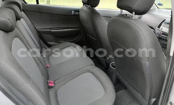 Sayi Na hannu Hyundai i20 Silver Mota in Maputsoe a Leribe Sayi Na hannu Hyundai i20 Silver Mota in Maputsoe a Leribe