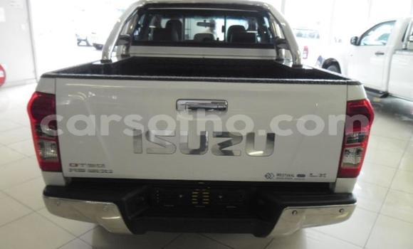 Acheter Occasion Voiture Isuzu KB Blanc à Maseru, Maseru Acheter Occasion Voiture Isuzu KB Blanc à Maseru, Maseru