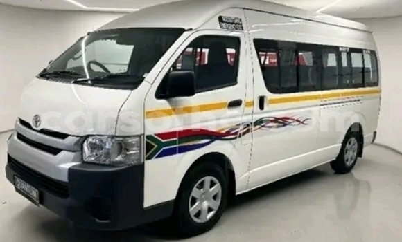 اشتري مستعمل Toyota Hiace White سيارة في Maseru في Maseru اشتري مستعمل Toyota Hiace White سيارة في Maseru في Maseru