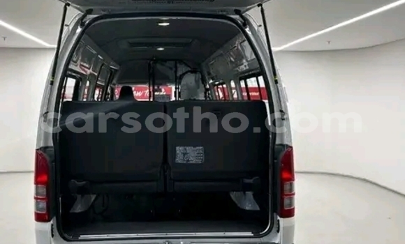 اشتري مستعمل Toyota Hiace White سيارة في Maseru في Maseru اشتري مستعمل Toyota Hiace White سيارة في Maseru في Maseru