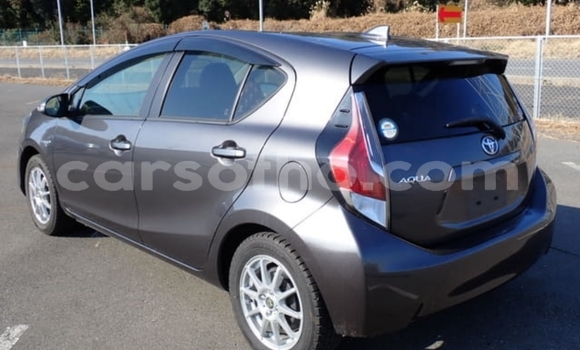 Acheter Occasion Voiture Toyota Aqua Noir à Maseru, Maseru Acheter Occasion Voiture Toyota Aqua Noir à Maseru, Maseru