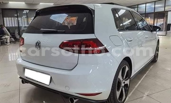 اشتري مستعمل Volkswagen Golf GTI White سيارة في Maseru في Maseru اشتري مستعمل Volkswagen Golf GTI White سيارة في Maseru في Maseru