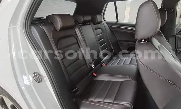 اشتري مستعمل Volkswagen Golf GTI White سيارة في Maseru في Maseru اشتري مستعمل Volkswagen Golf GTI White سيارة في Maseru في Maseru