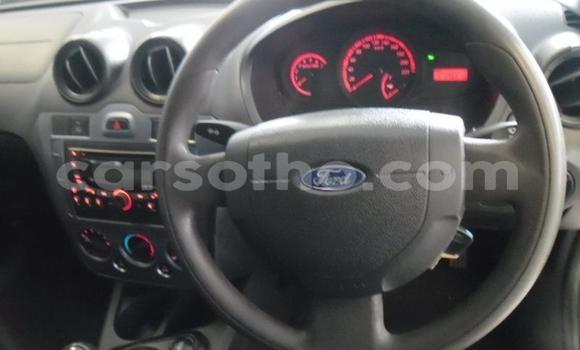 اشتري مستعمل Ford Ikon White سيارة في Maseru في Maseru اشتري مستعمل Ford Ikon White سيارة في Maseru في Maseru